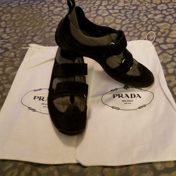 Prada Sneaker w/ Dust Cover Sz 36 EUC - Picture 1 of 7